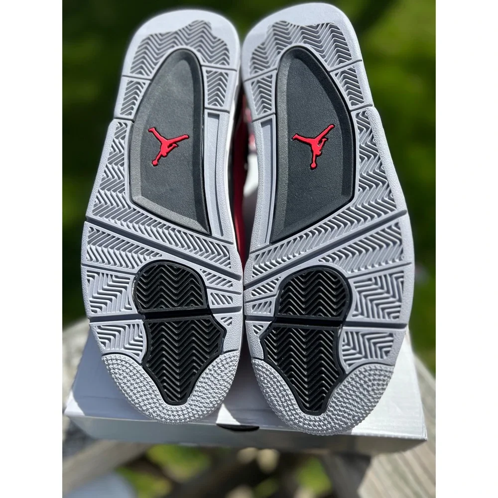 Jordan 4 Retro Toro Bravo Fire Red Black Cement Grey FQ8138-600 Size‎ 8-12